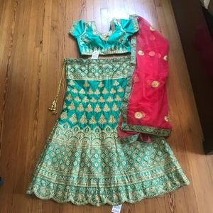 Green/Teal and Pink Lehenga size 40 NWT